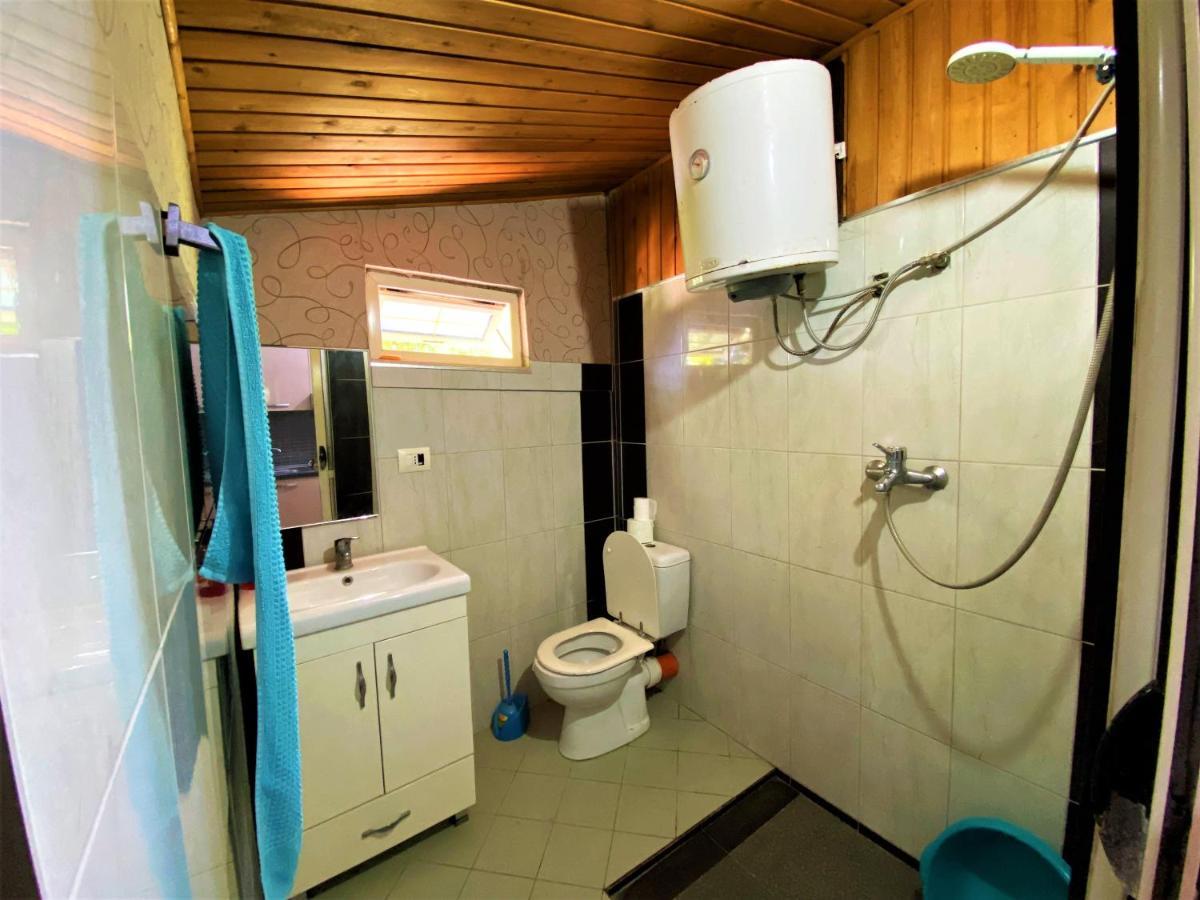 Ramo'S Green Beachside Retreat - Cozy 2 Bedroom Home Wlora Zewnętrze zdjęcie